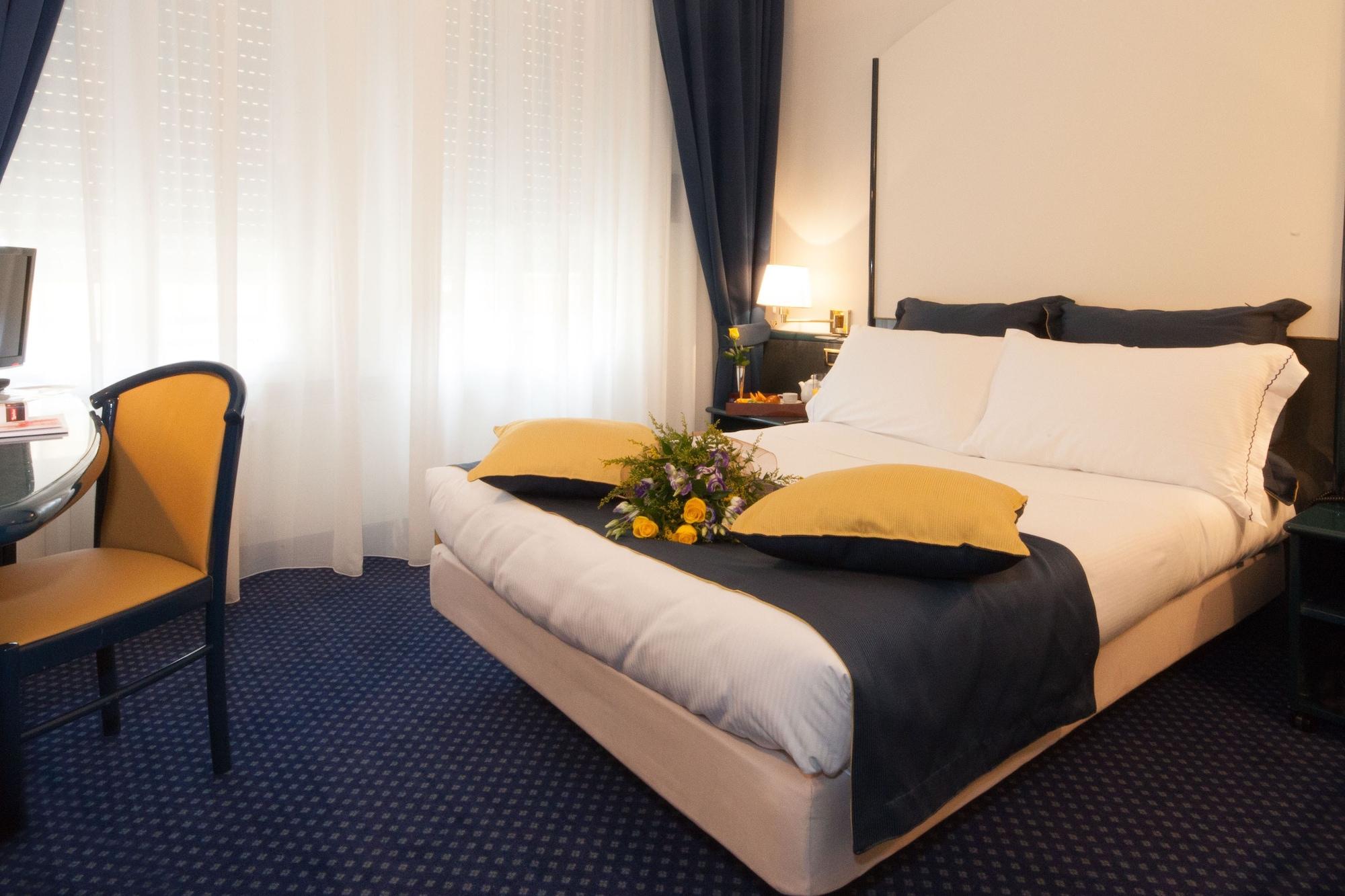iH Hotels Milano Ambasciatori Esterno foto
